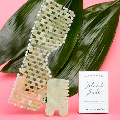 Jade Gemstone Gua Sha + Comb - NUMS | Naturkosmetik & Clean Beauty | online kaufen